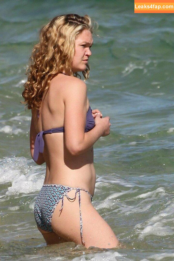 Julia Stiles / missjuliastiles leaked photo photo #0073