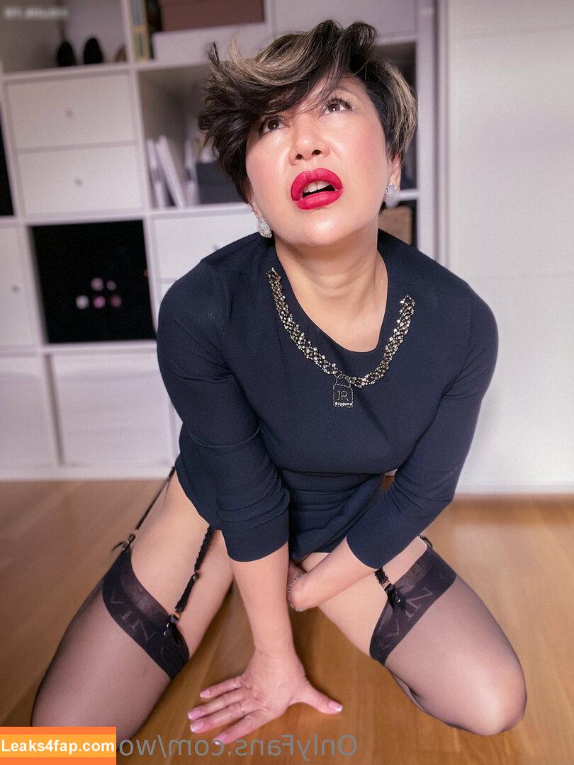 Julia Woo /  leaked photo photo #0113