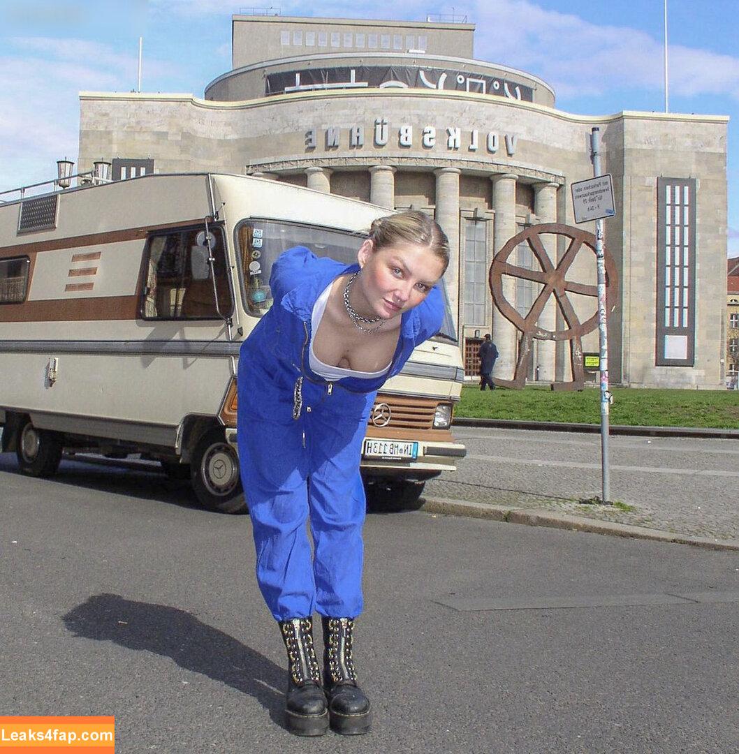 Julia Wulf / Juleslw leaked photo photo #0018