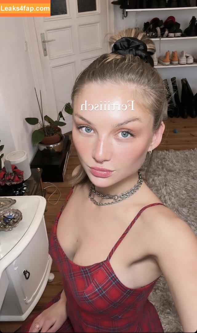 Julia Wulf / Juleslw leaked photo photo #0020