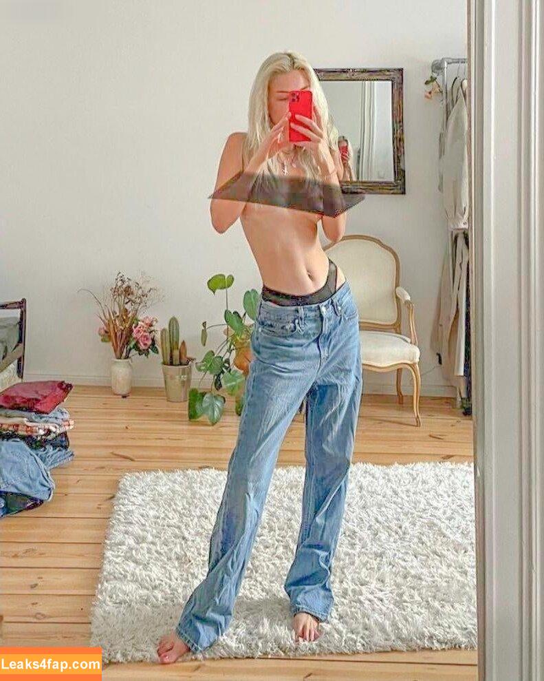 Julia Wulf / Juleslw leaked photo photo #0064