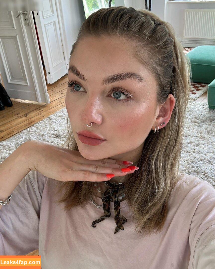 Julia Wulf / Juleslw leaked photo photo #0085