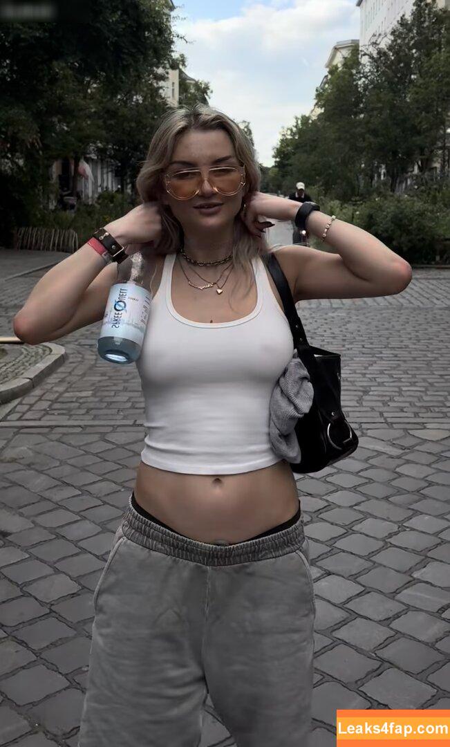 Julia Wulf / Juleslw leaked photo photo #0976