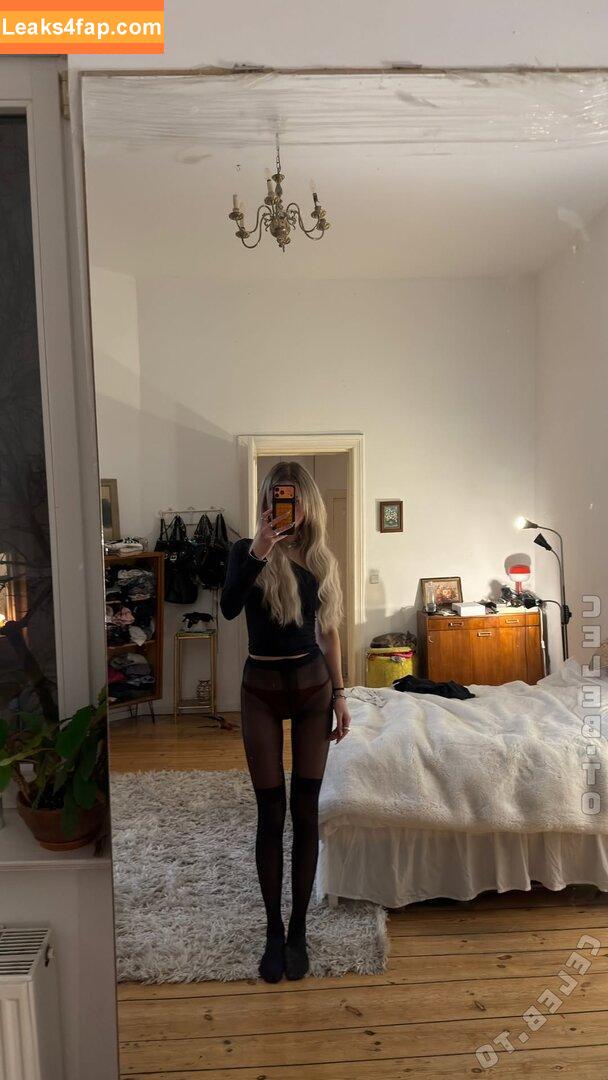 Julia Wulf / Juleslw leaked photo photo #0995