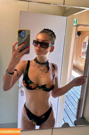 Julia Wulf photo #0083