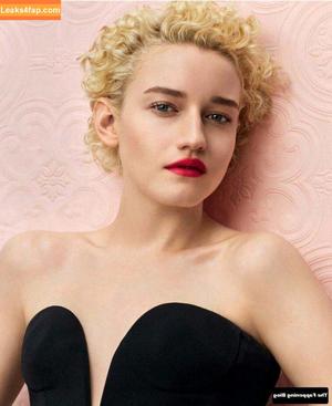 Juliagarner photo #0015