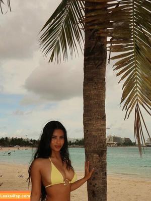 Juliana Alvarado фото #0011