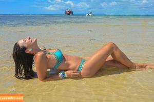 Juliana Knust photo #0012