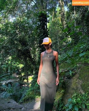 Juliana Nalu photo #0051