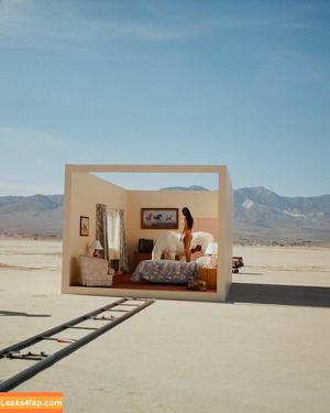 Juliana Nalu photo #0143