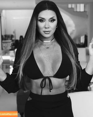 Juliana Salimeni photo #0123