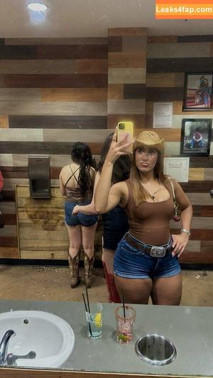 juliannaa___ photo #0003