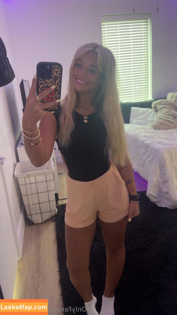 juliannapeyton / thejuliannapeyton leaked photo photo #0011