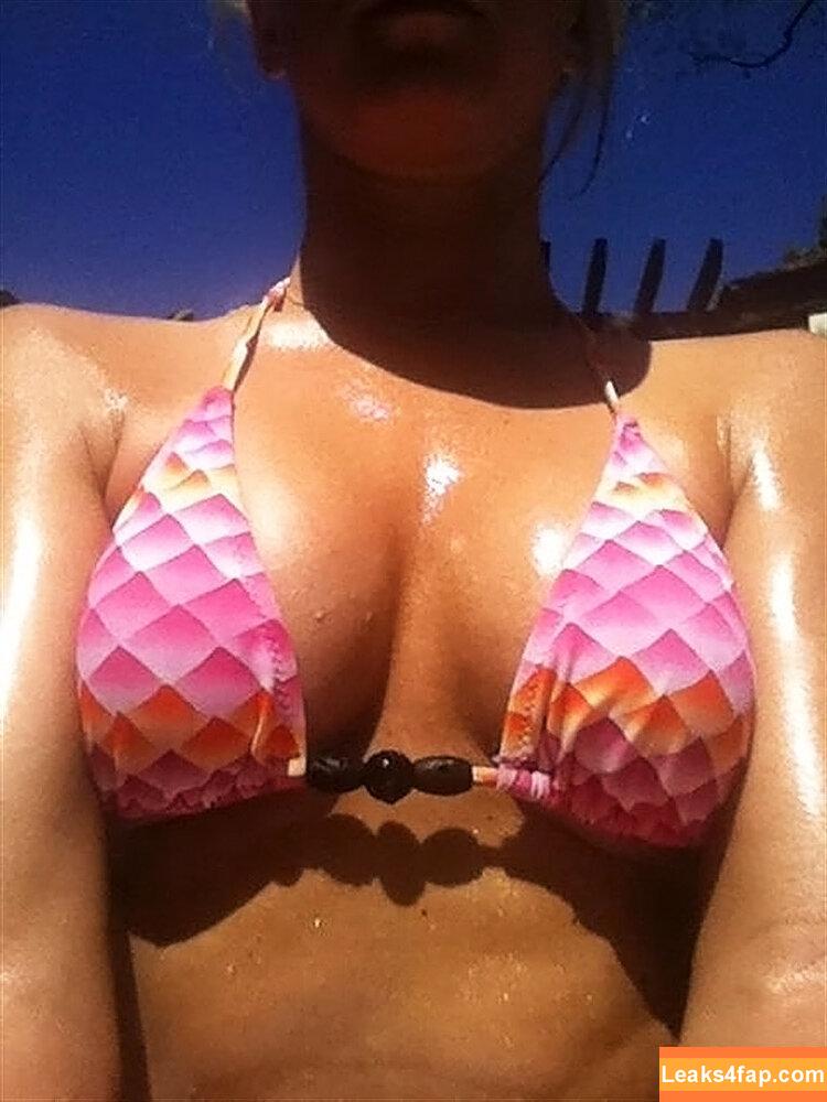 Julianne Hough / juleshough leaked photo photo #0056