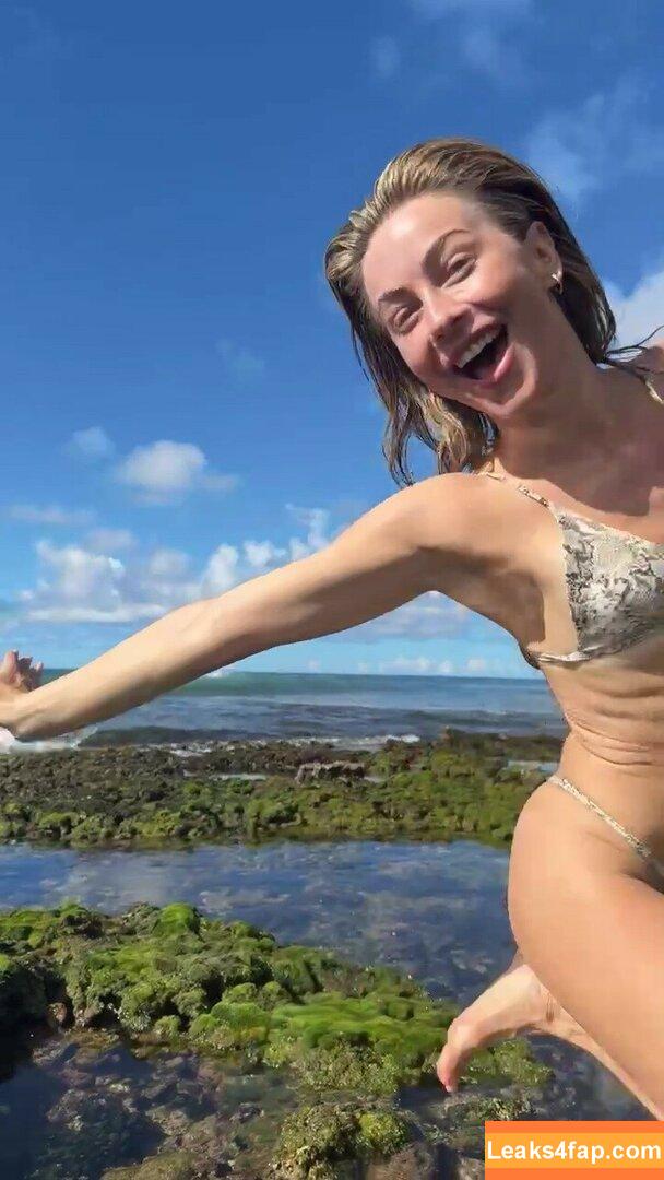 Julianne Hough / juleshough leaked photo photo #0142