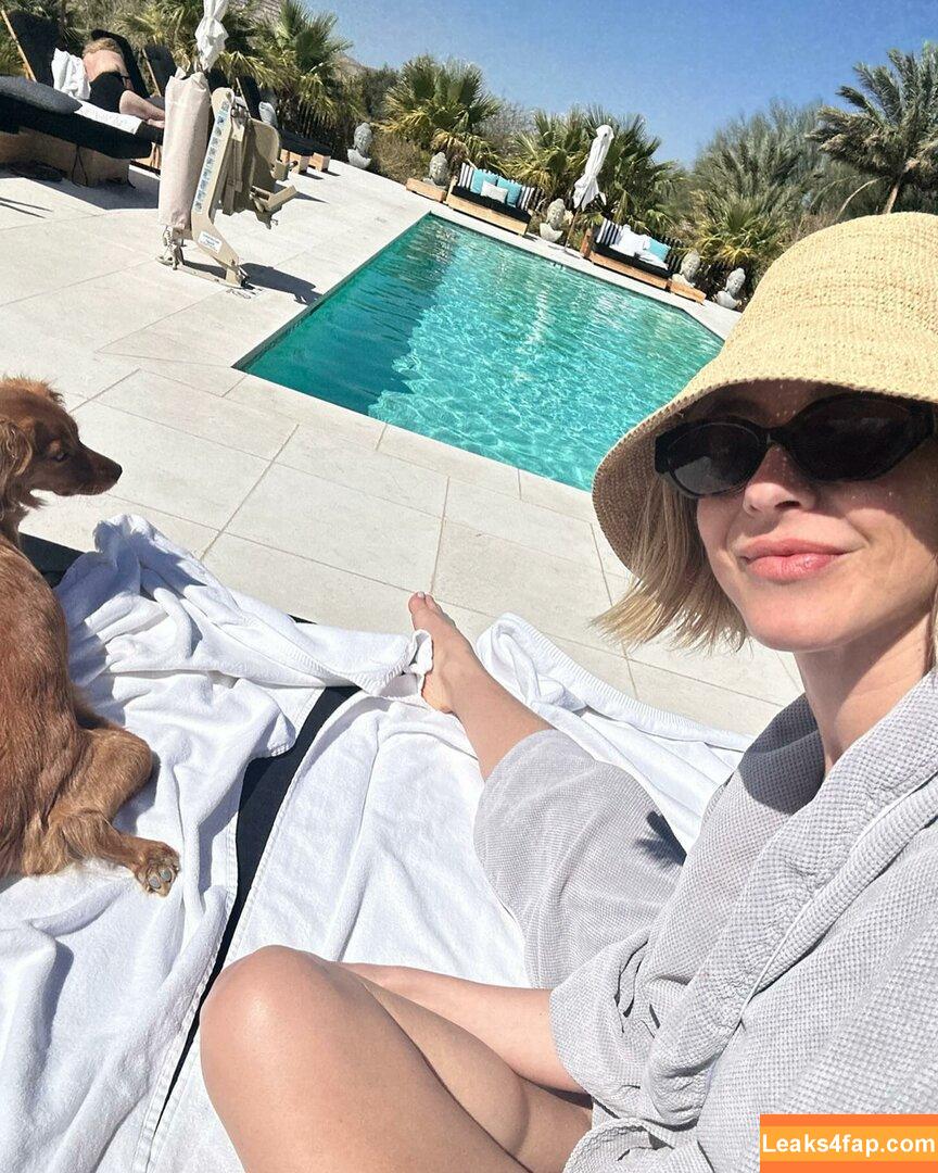 Julianne Hough / juleshough leaked photo photo #0287