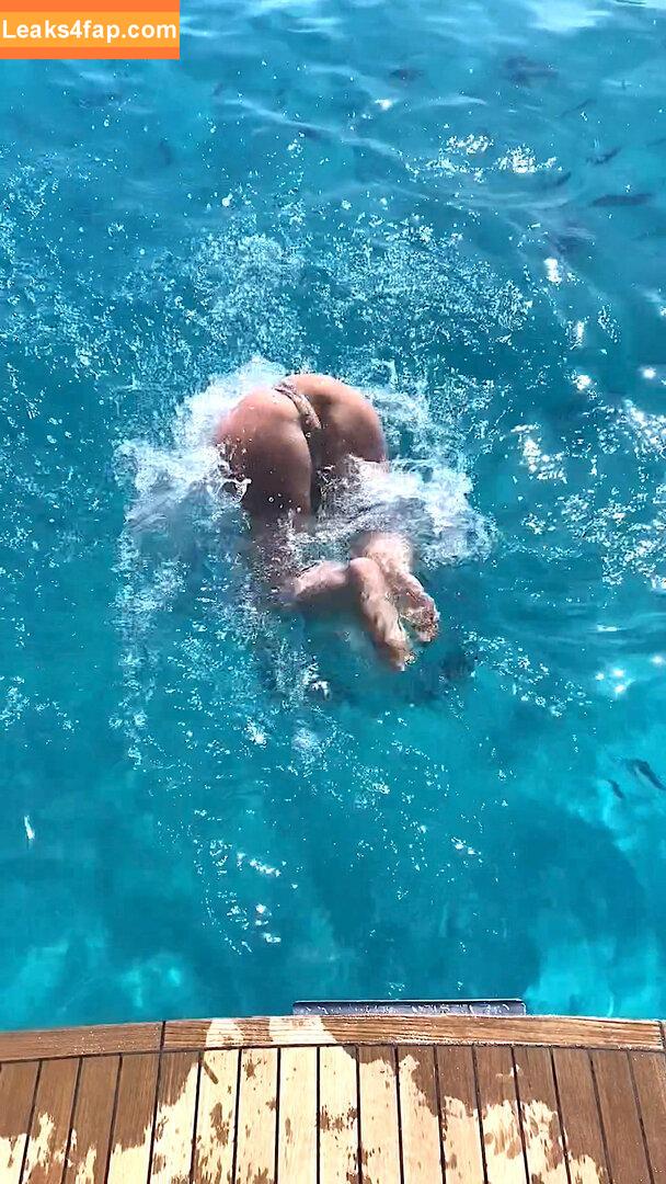 Julianne Hough / juleshough leaked photo photo #0317