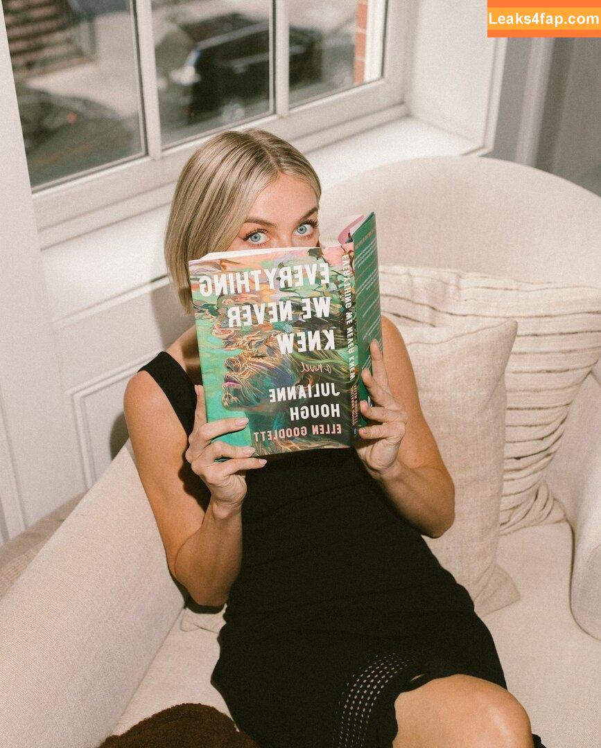 Julianne Hough / juleshough leaked photo photo #0438