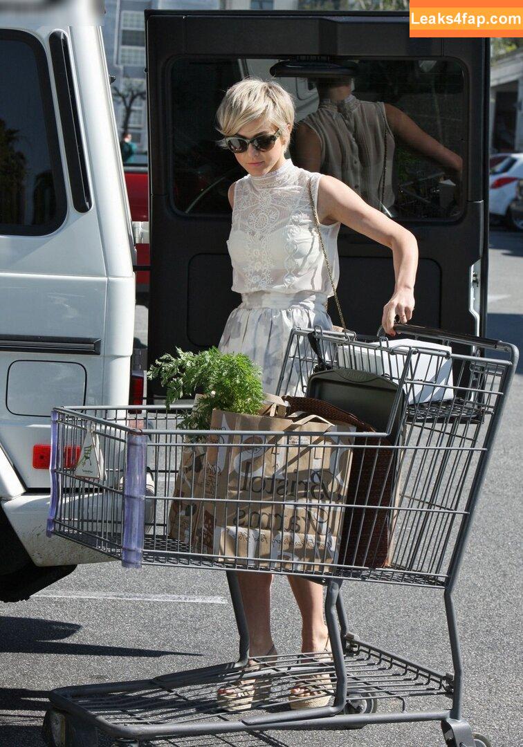 Julianne Hough / juleshough leaked photo photo #0498