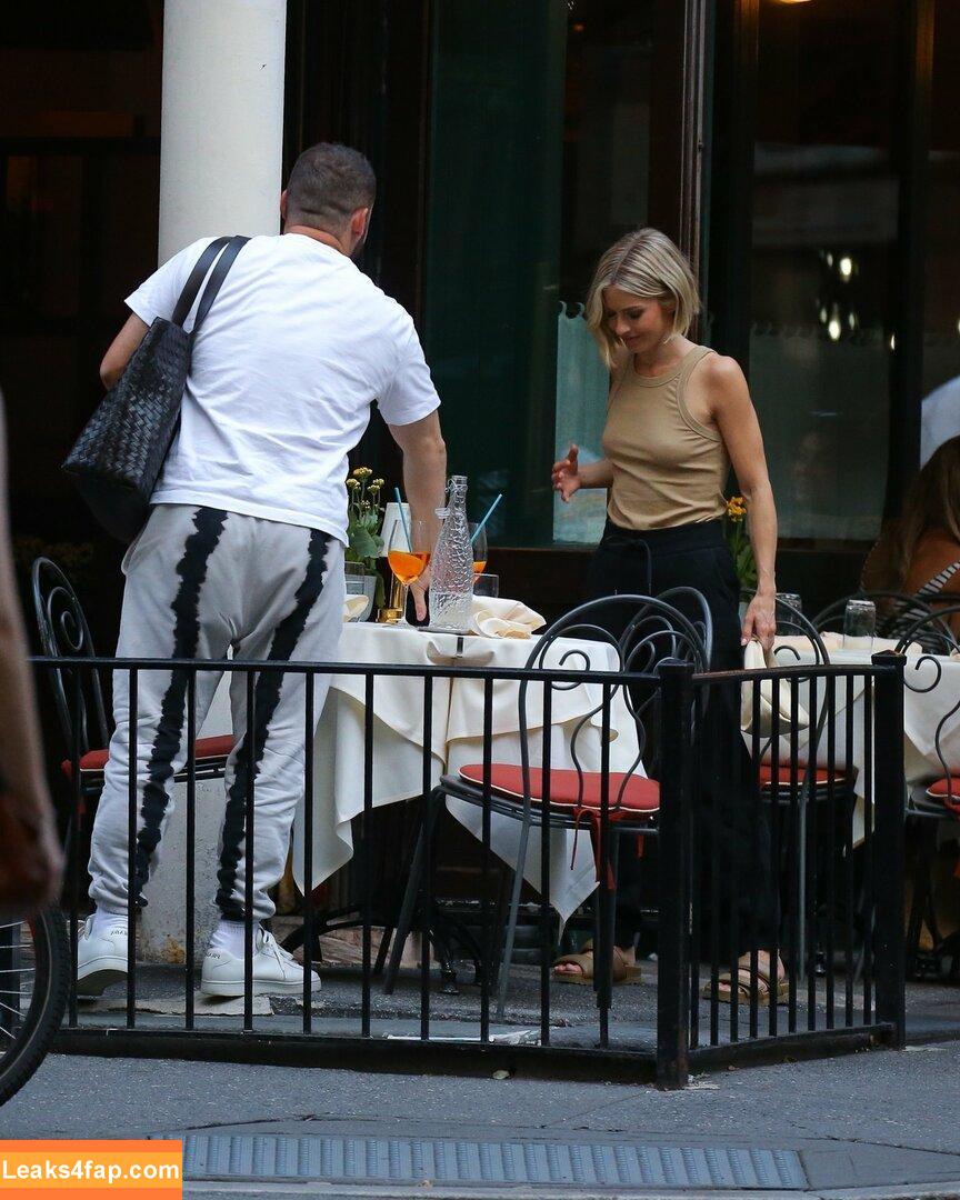 Julianne Hough / juleshough leaked photo photo #0543