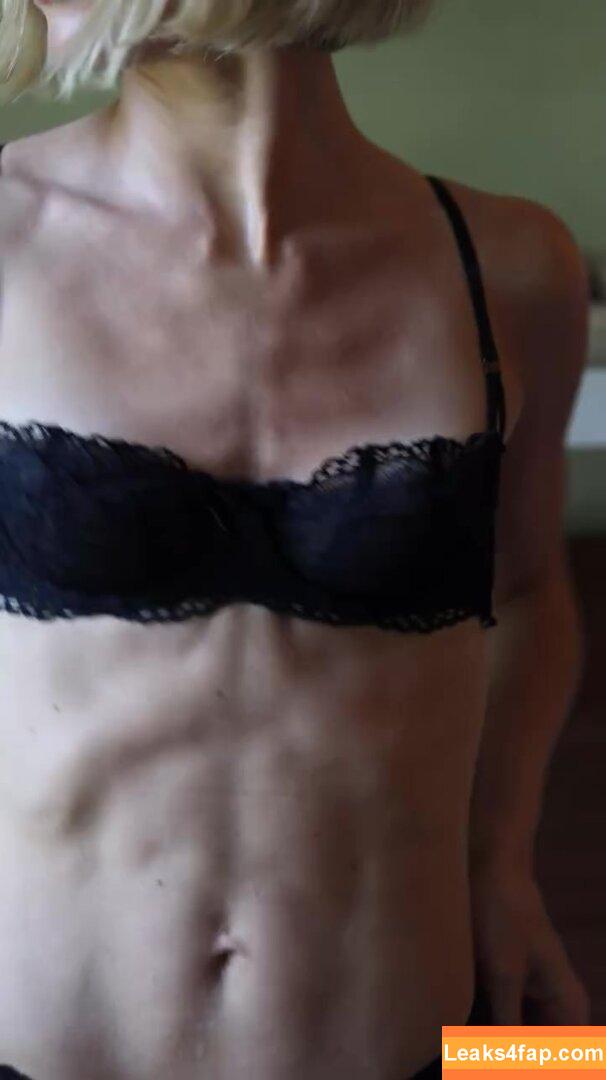 Julianne Hough / juleshough leaked photo photo #0643