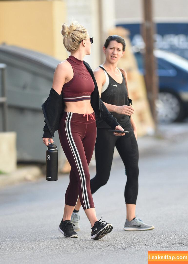 Julianne Hough / juleshough leaked photo photo #0664