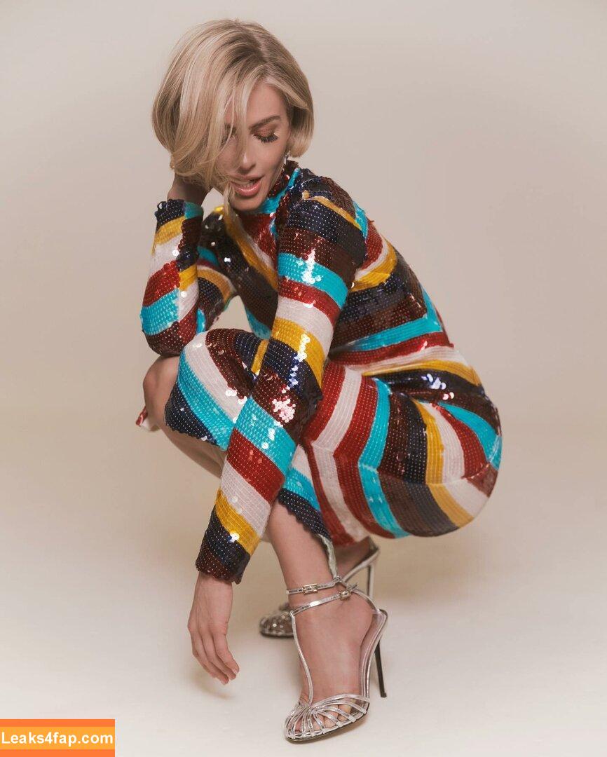 Julianne Hough / juleshough leaked photo photo #0748