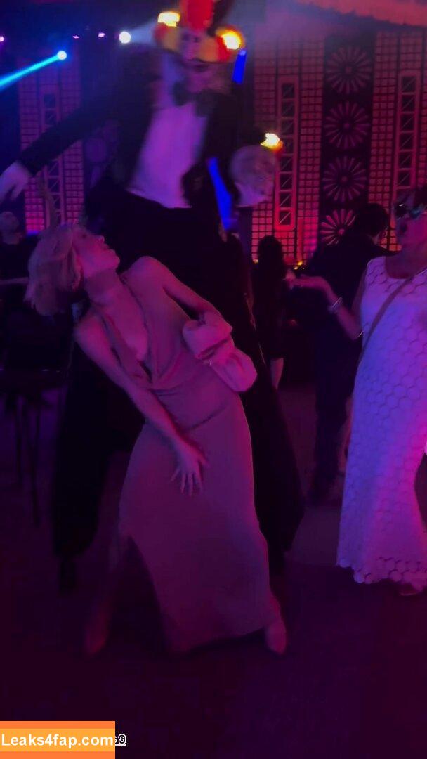 Julianne Hough / juleshough leaked photo photo #0800