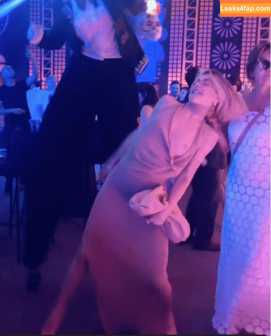 Julianne Hough / juleshough leaked photo photo #0815