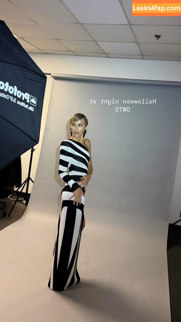 Julianne Hough / juleshough leaked photo photo #0824