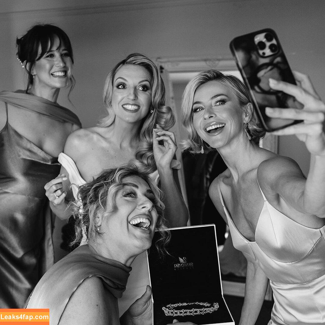 Julianne Hough / juleshough leaked photo photo #0848