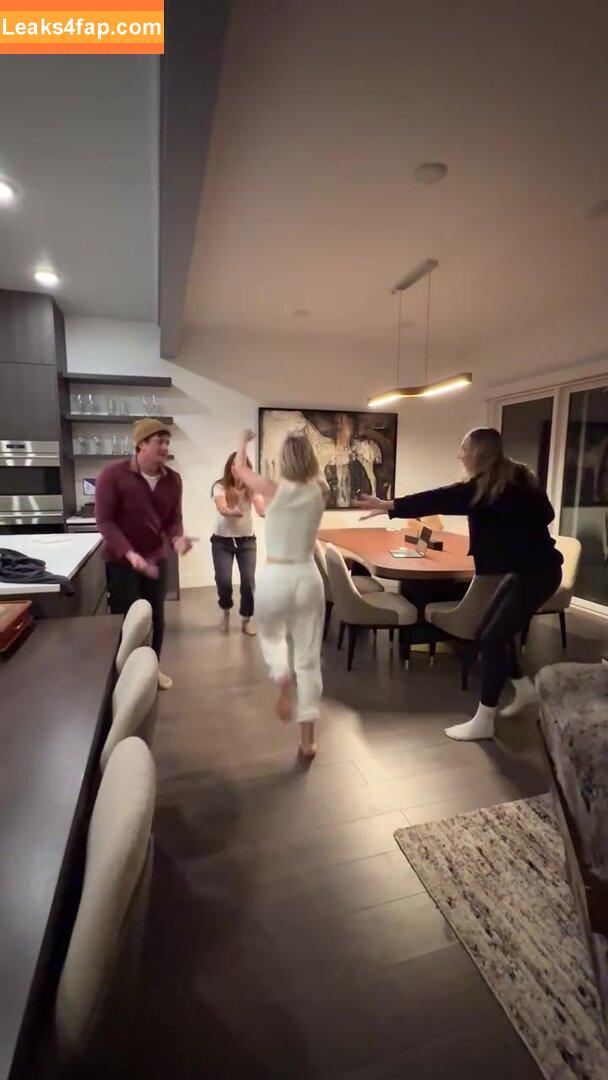 Julianne Hough / juleshough leaked photo photo #0971