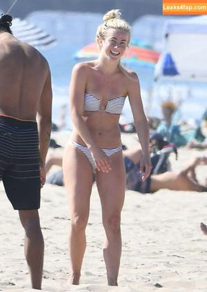 Julianne Hough photo #0044