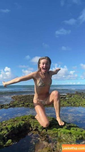 Julianne Hough photo #0139