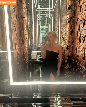 Julianne Hough photo #0278