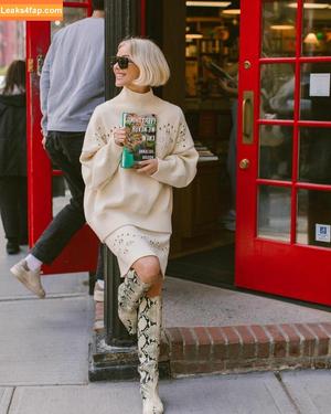 Julianne Hough photo #0411