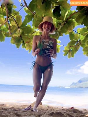Julianne Hough photo #0424