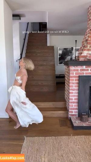 Julianne Hough photo #0428