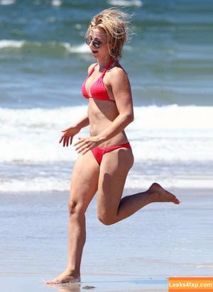 Julianne Hough photo #0478