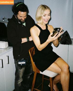 Julianne Hough photo #0565