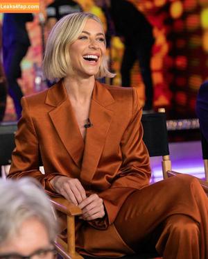 Julianne Hough photo #0609