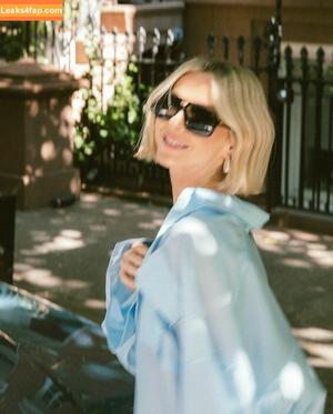 Julianne Hough photo #0613