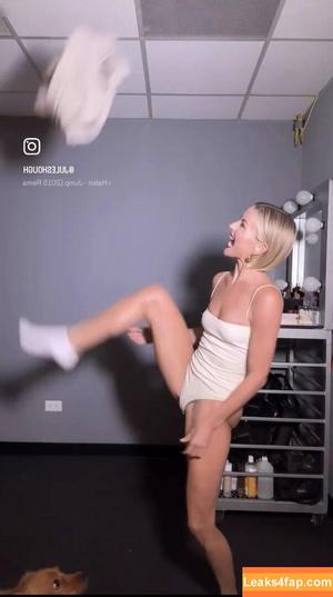 Julianne Hough photo #0766