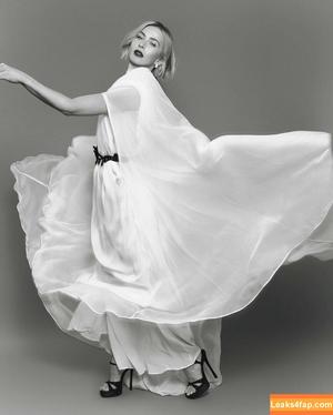 Julianne Hough photo #0838