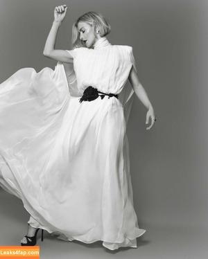 Julianne Hough photo #0840