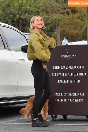 Julianne Hough photo #0920