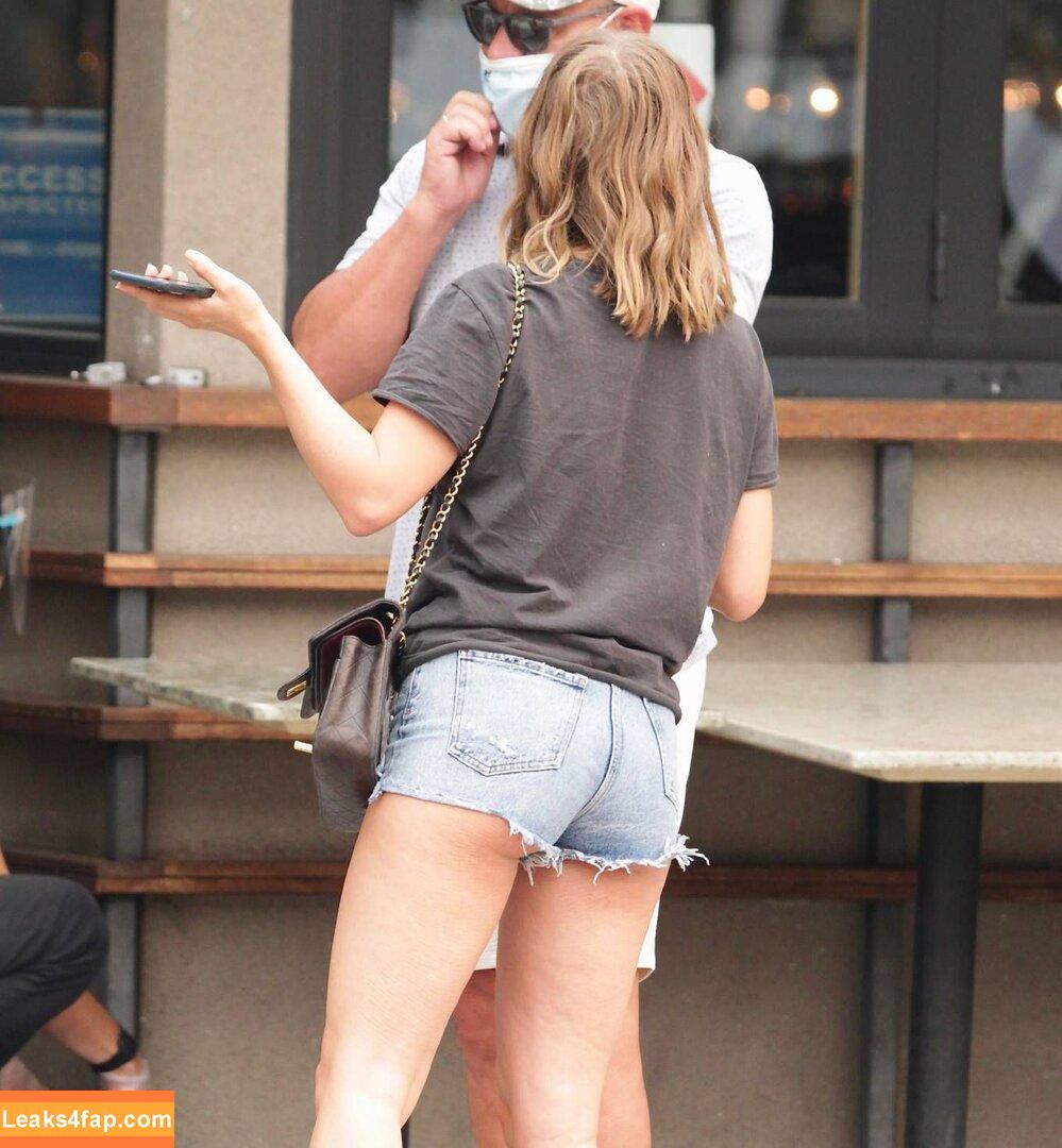 Julianne Hough / juleshough leaked photo photo #1083