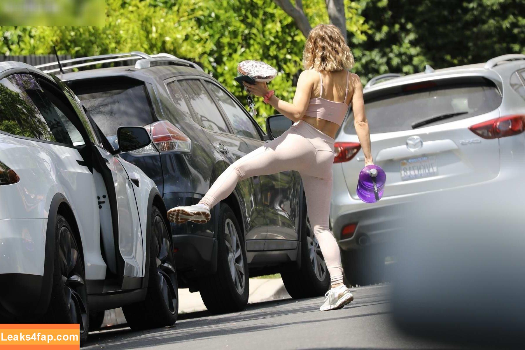 Julianne Hough / juleshough leaked photo photo #1173