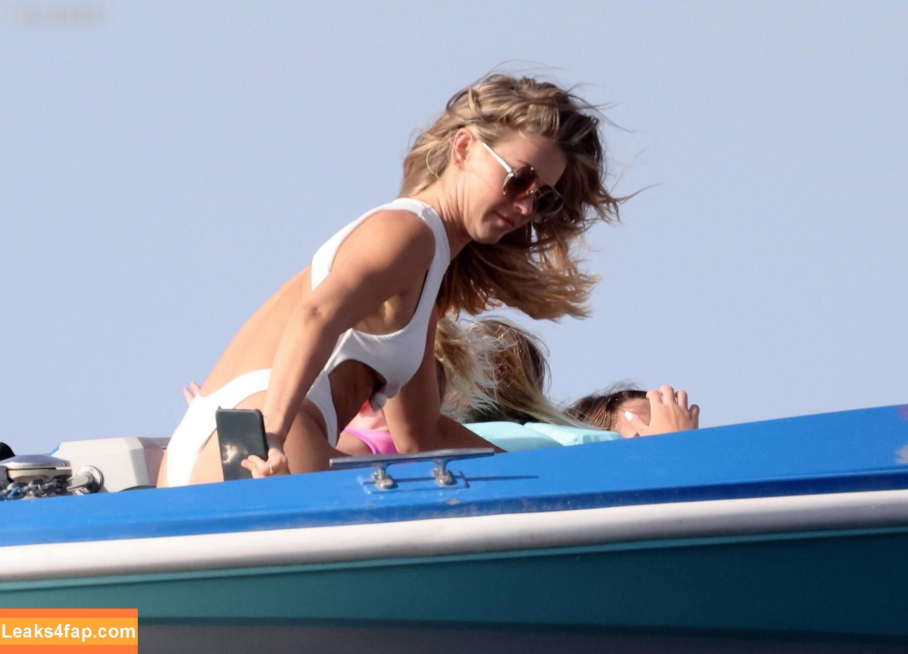 Julianne Hough / juleshough leaked photo photo #1191