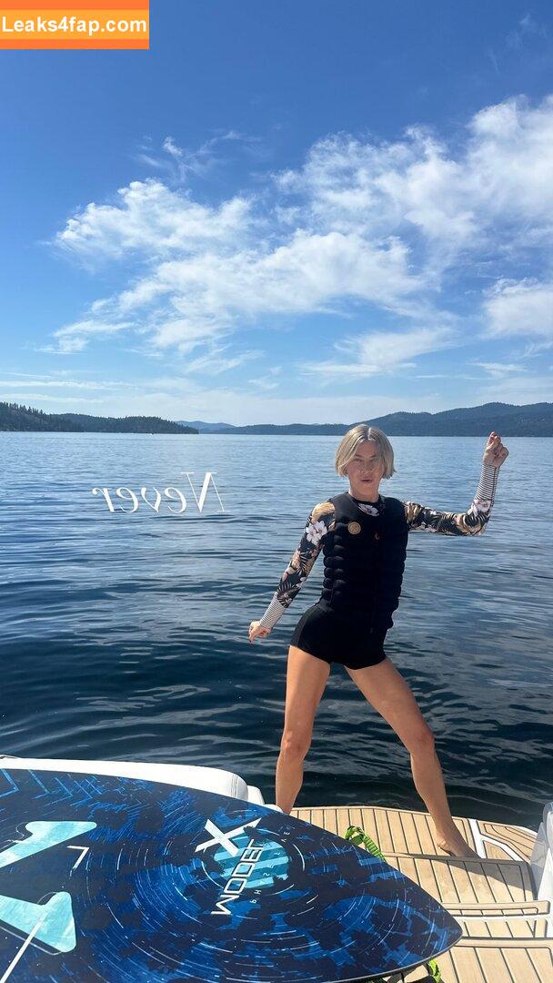 Julianne Hough / juleshough leaked photo photo #1195